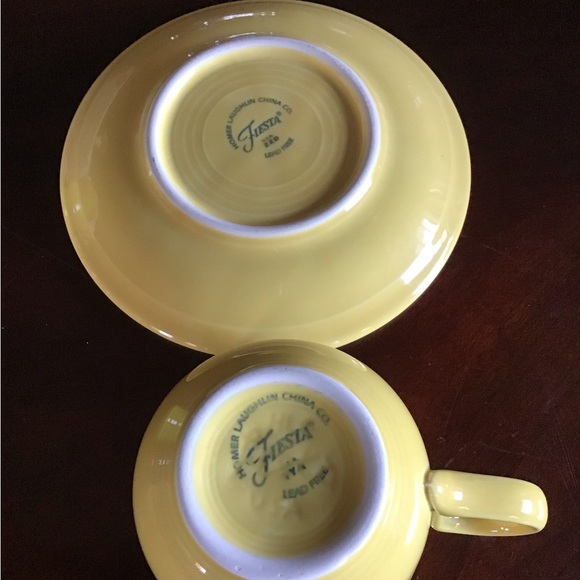 Vintage Fiesta Ware Yellow Tea Cup & Saucer Set - Picture 2 of 2